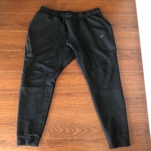 Nike tech fleece pants